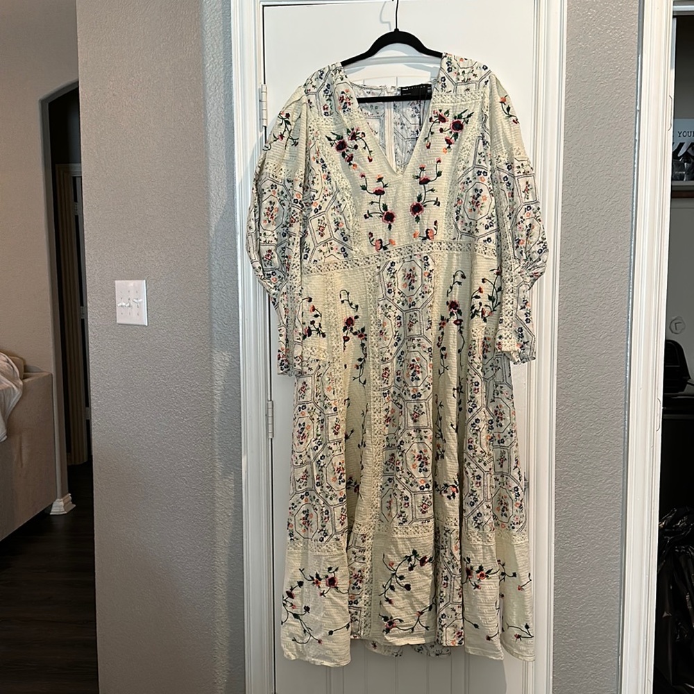 Puff sleeve flower dress